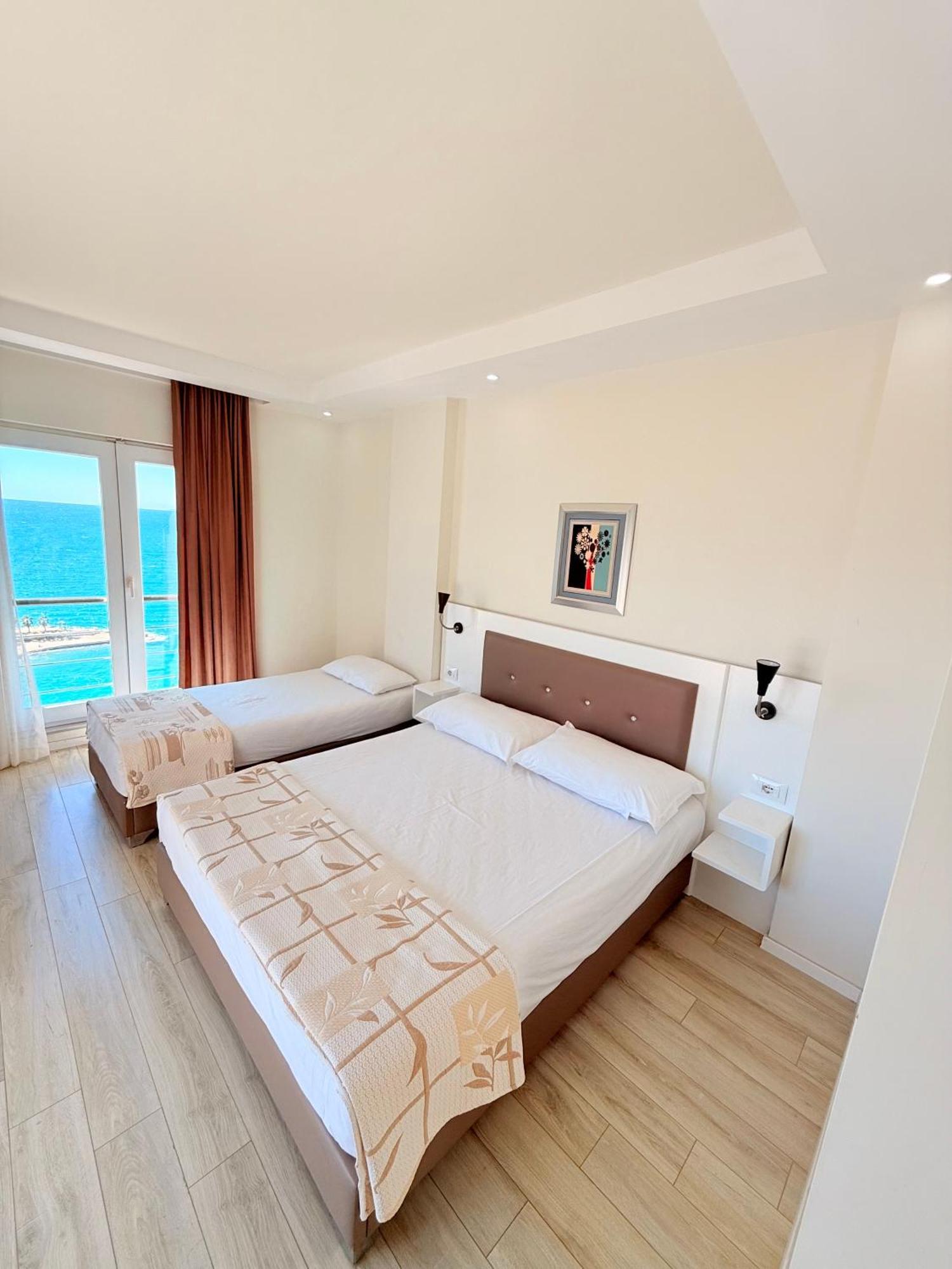 Helia Seaside Hotel