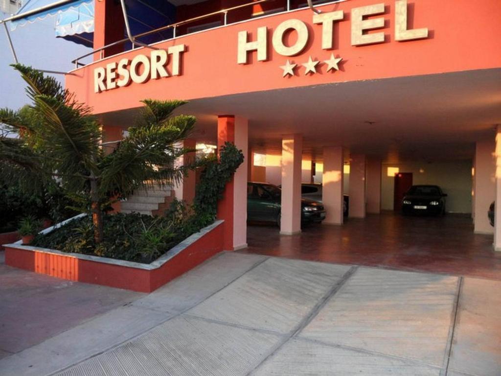 Helia Seaside 4* Sarandë